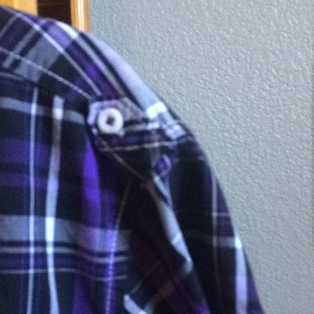 Marc Ecko short sleeve shirt 👔. - Picture 6 of 7